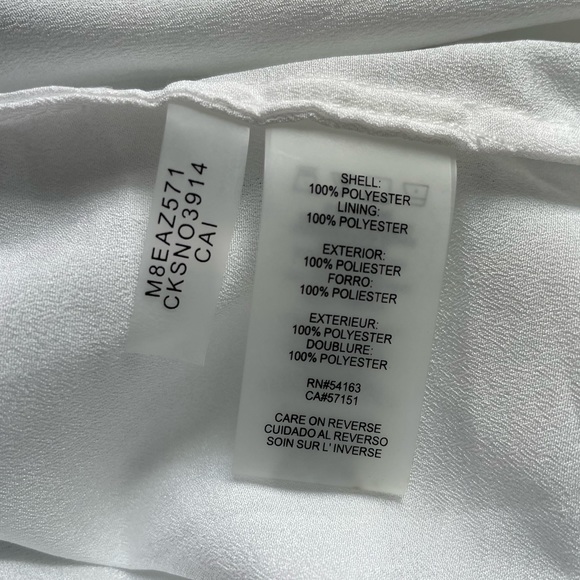 Calvin Klein blouse size Large. Tropical print with flowing fabric NWT. - Picture 7 of 8